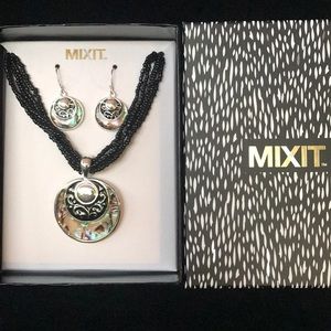 MIXIT, Necklace and Earrings set